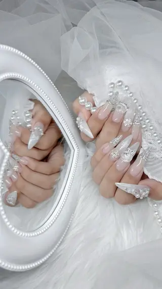 ネイル nail salon  moca  京橋店所属・moca京橋店 Risaのネイルデザイン