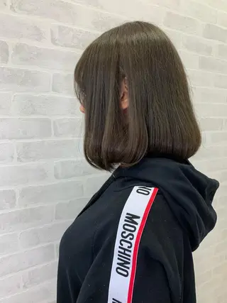 ミディアム カラー 村山 美空のヘアスタイル