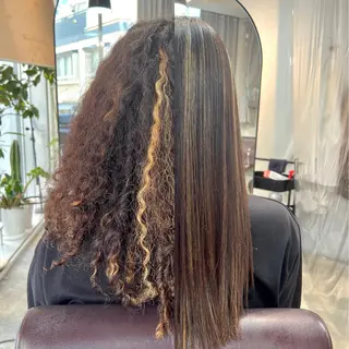 ロング パーマ ヘアアレンジ 🌈インナーカラー ‘ショウマ’🌈のヘアスタイル