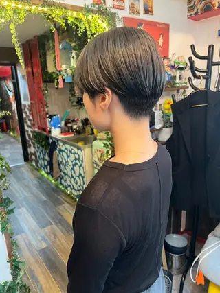 ショート カラー カラーパティシエ facce🌼ikoのヘアスタイル