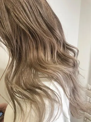 ロング BRIDGE あきらのヘアスタイル