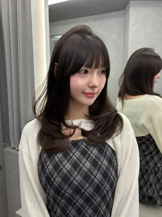 ロング カラー 藤野 結衣のヘアスタイル