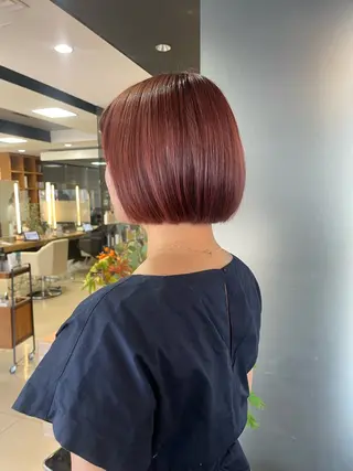 ショート カラー ハイトーン/レイヤー 似合わせ・ユキノのヘアスタイル