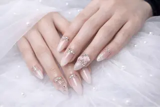 ネイル ロングネイル長さ出し 専門Spade Qのネイルデザイン