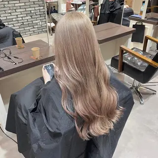 ロング カラー 渡邊 唯のヘアスタイル