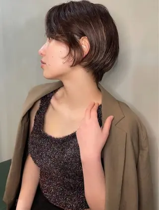 ショート 透明感/グレージュ/ レイヤー/ 青空のヘアスタイル