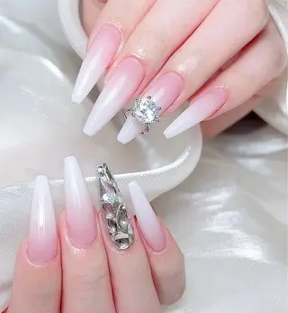 ネイル D-BEAUTY Nailsalonのネイルデザイン