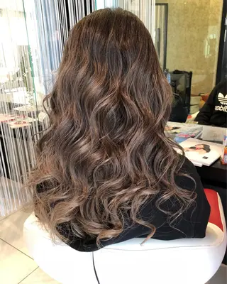 ミディアム カラー ヘアアレンジ 大塚 貴之のヘアスタイル