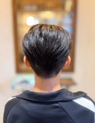 メンズ YUKI .のヘアスタイル