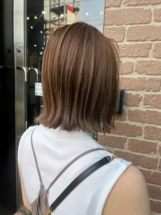 ミディアム カラー 久木原 ゆりのヘアスタイル