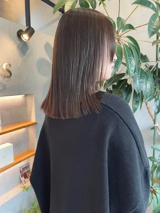 ミディアム カラー Basis 田口豪司のヘアスタイル