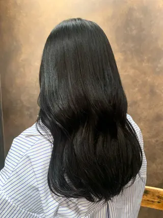 ロング MINX 井上 ヨウ 艶髪カラー/レイヤーのヘアスタイル