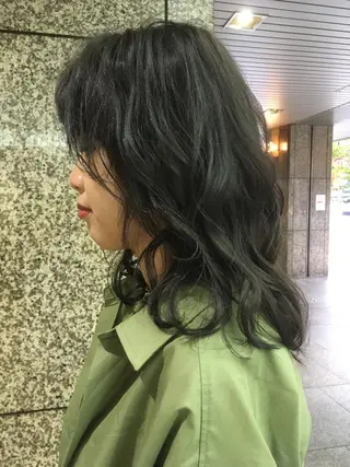 ミディアム カラー 菅村 勇亮のヘアスタイル