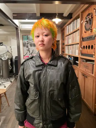 ショート カラー 篠江 廉のヘアスタイル
