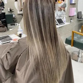 ロング カラー Lull1人美容室 バレイヤージュのヘアスタイル