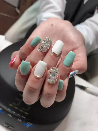 ミディアム ネイル 《LB》ラブリエ Nail&eyeのマツエク・マツパデザイン