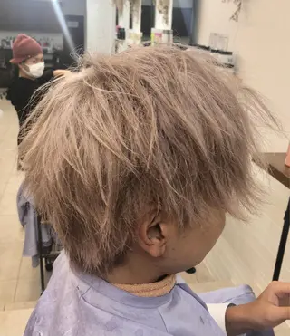 カラー ダブルスキルエクステ /羽エクステ白石宇由のヘアスタイル