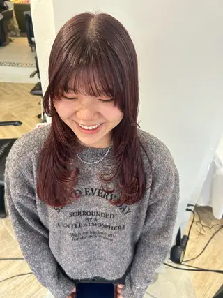 ロング カラー ベージュ/ダブルカラ ー/新潟駅/青柳萌果のヘアスタイル
