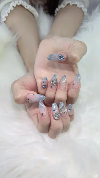 ネイル Rei _Nail 新宿のネイルデザイン