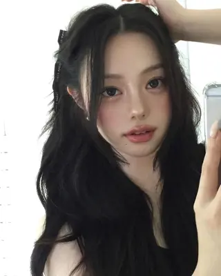ロング カラー ヘアアレンジ 大人っぽ中韓レディ ヘア🤍MAOのヘアスタイル