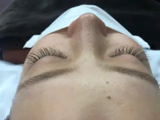 マツエク・マツパ 山本 千尋のヘアスタイル