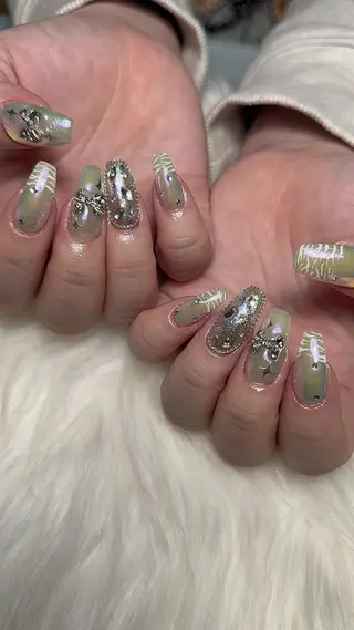 ネイル nué nail 【halu】のネイルデザイン