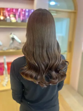 カラー merc.🐑🤍 山口夏希のヘアスタイル