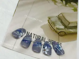 ネイル 神田 ココナッツのネイルデザイン