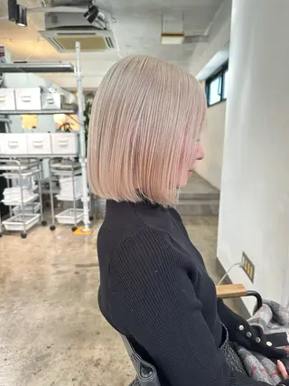 ミディアム ✨艶ブリーチカラー ✨四ノ宮裕己のヘアスタイル