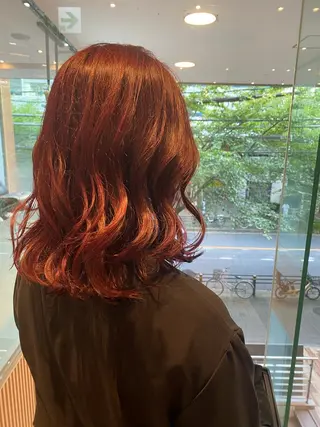ミディアム カラー スパイキーショート パーマ　具志堅　太志のヘアスタイル