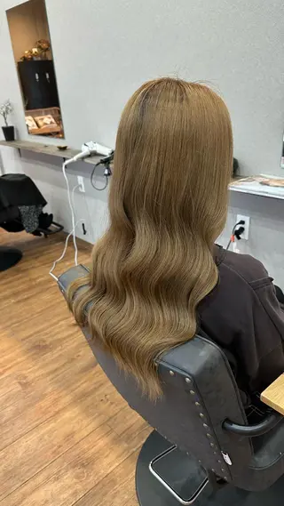 ロング カラー 鵜飼 真伍のヘアスタイル