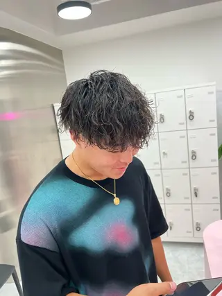 ミディアム パーマ メンズ メンズパーマ特化 TAIGAのヘアスタイル