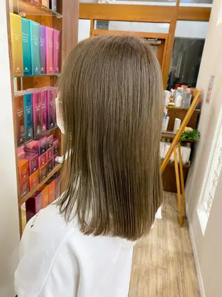カラー SALOWIN栄 高須大貴のヘアスタイル