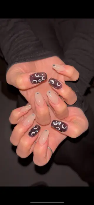 ネイル BLUE EYES 原宿店所属・BLUE  EYES SAYAのネイルデザイン