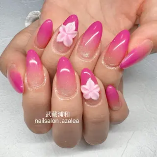 ネイル R inのネイルデザイン