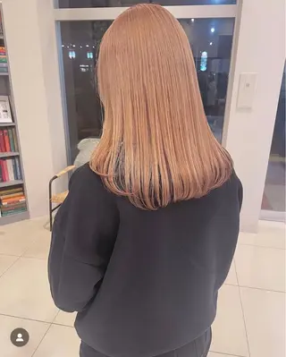 セミロング カラー 三ツ木 真由のヘアスタイル