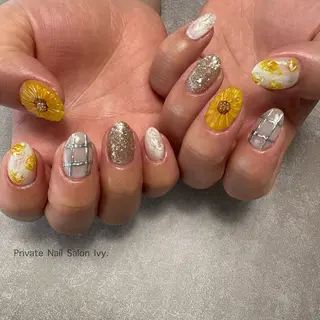 ネイル nail salon Ivy【放出】のネイルデザイン