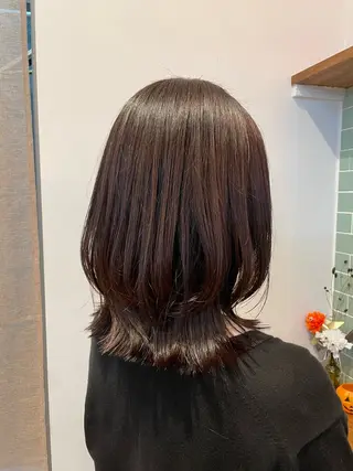ミディアム 望月 千絵のヘアスタイル