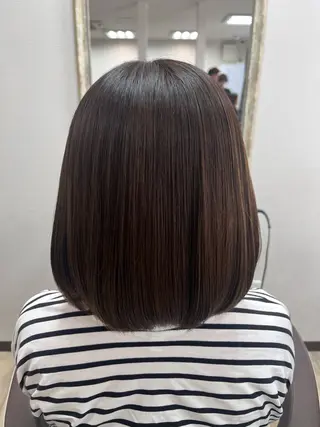 ショート カラー 高津 亜美香のヘアスタイル