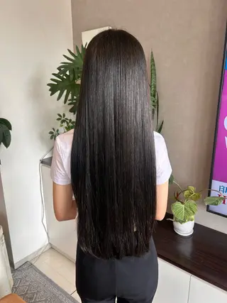 ロング カラー 🤍レイヤーツヤカラ ーAkane🇰🇷のヘアスタイル