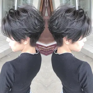 ショート カラー grand juteのヘアスタイル