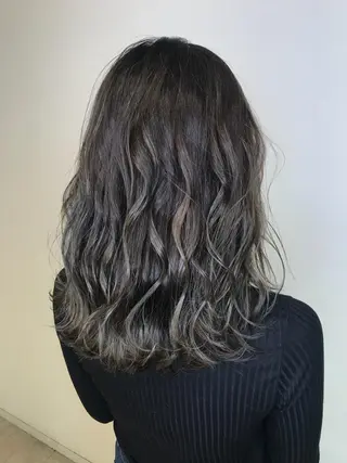 ミディアム Miru by INCE HAIRのヘアスタイル