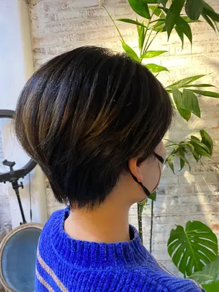 ショート 長濱 俊のヘアスタイル