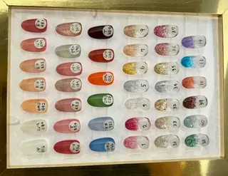 ネイル nishwaki .のネイルデザイン