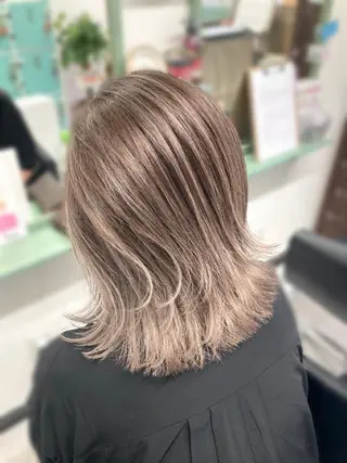 セミロング カラー パーマ ヘアアレンジ 髪質改善✧︎カラー 💎AIM【アイム】のヘアスタイル