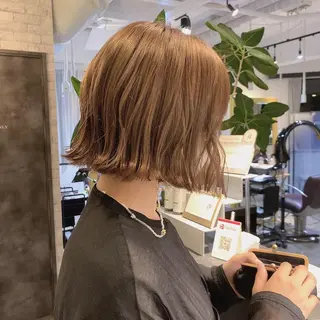 ショート カラー Saki💛心斎橋 レイヤー/艶髪のヘアスタイル