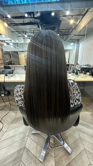 カラー Angelica 内海 遥奈のヘアスタイル