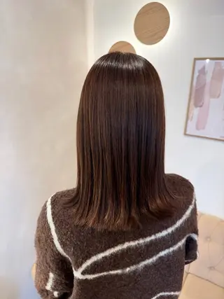 ミディアム 草野ゆずき⌇縮毛矯正 ⌇Wカラー⌇レイヤーのヘアスタイル