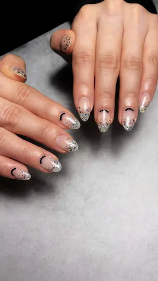 ネイル 関山 志乃のネイルデザイン