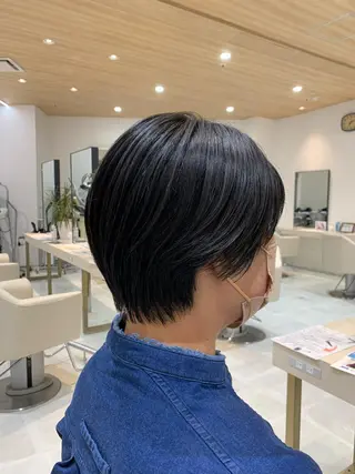 ショート 神田 桃菜のヘアスタイル
